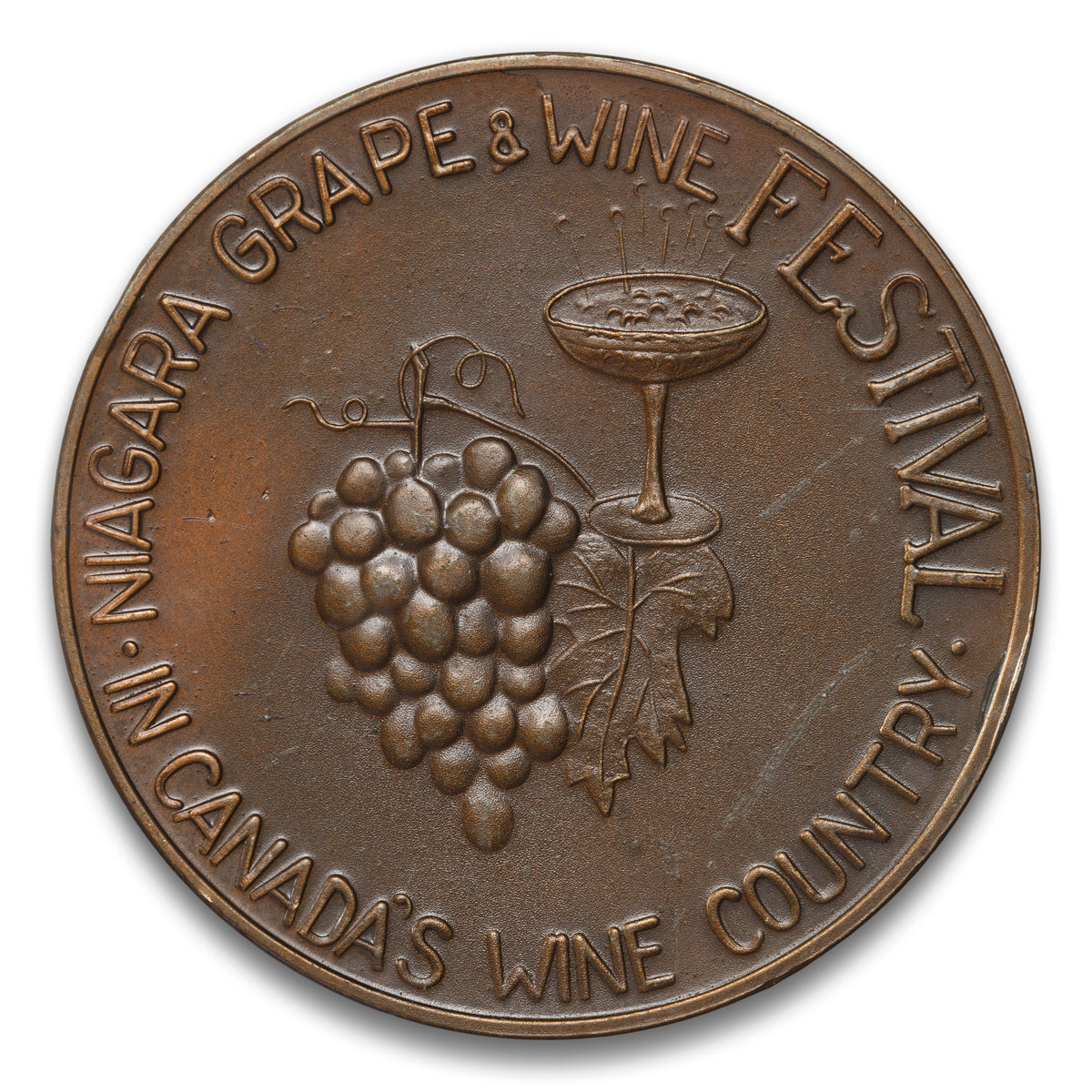 St Catharines, ON (Cu) Niagara Grape & Wine Festival Base medal 1974