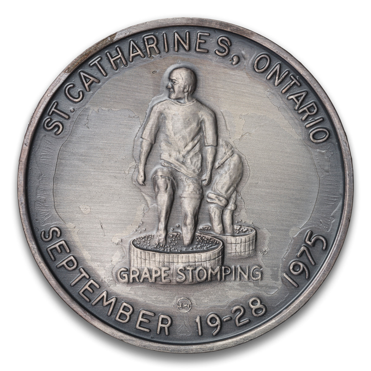 St Catharines, ON Niagara Grape & Wine Festival Silver medal 1975