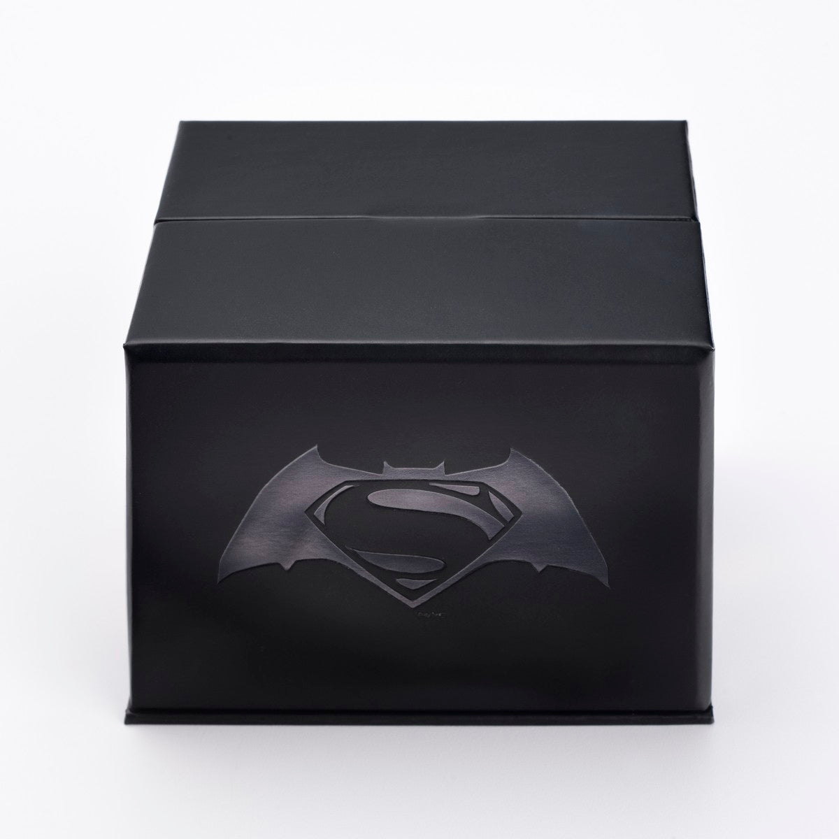 2016 $20 <i>Batman v Superman: Dawn of Justice<sup>TM</sup></i> - The Trinity - Pure Silver Coin