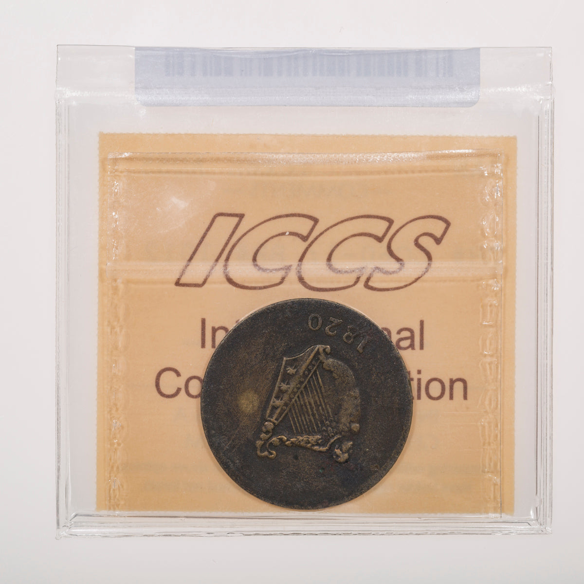 Lower Canada CH# LC-60-1 Bust and Harp Token 1820 Pointy nose, Brass ICCS AU-55